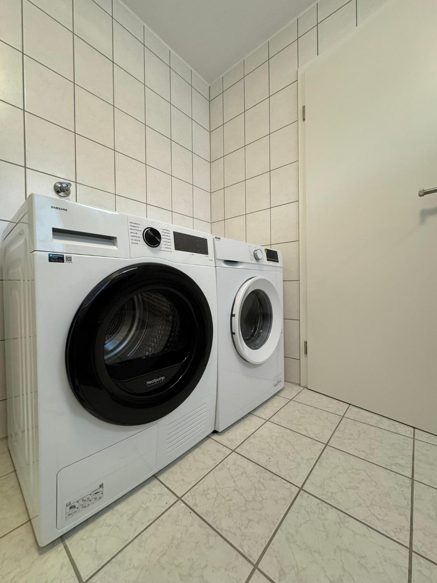Goldcream Suites - Modern - Netflix - Free Parking Guntzbourg Extérieur photo